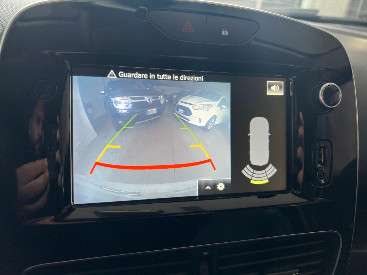 Renault Clio TCe 12V 90 CV GPL 5 porte Moschino Intens