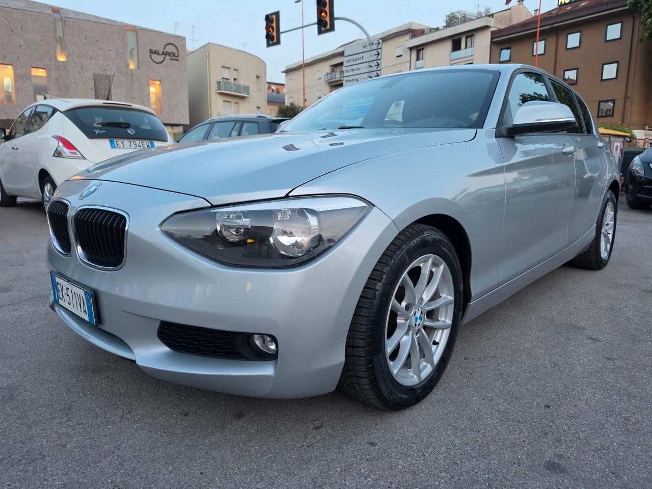 Bmw 116 116d 5p. Urban