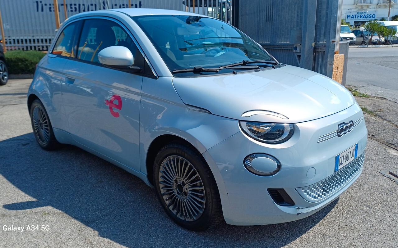 Fiat 500e Berlina 42 kWh Icon " elettrica "