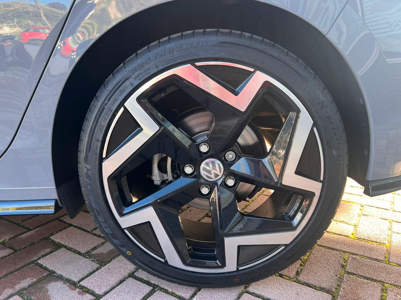 Volkswagen Golf 8.5 2.0 tdi R-Line 150cv DSG