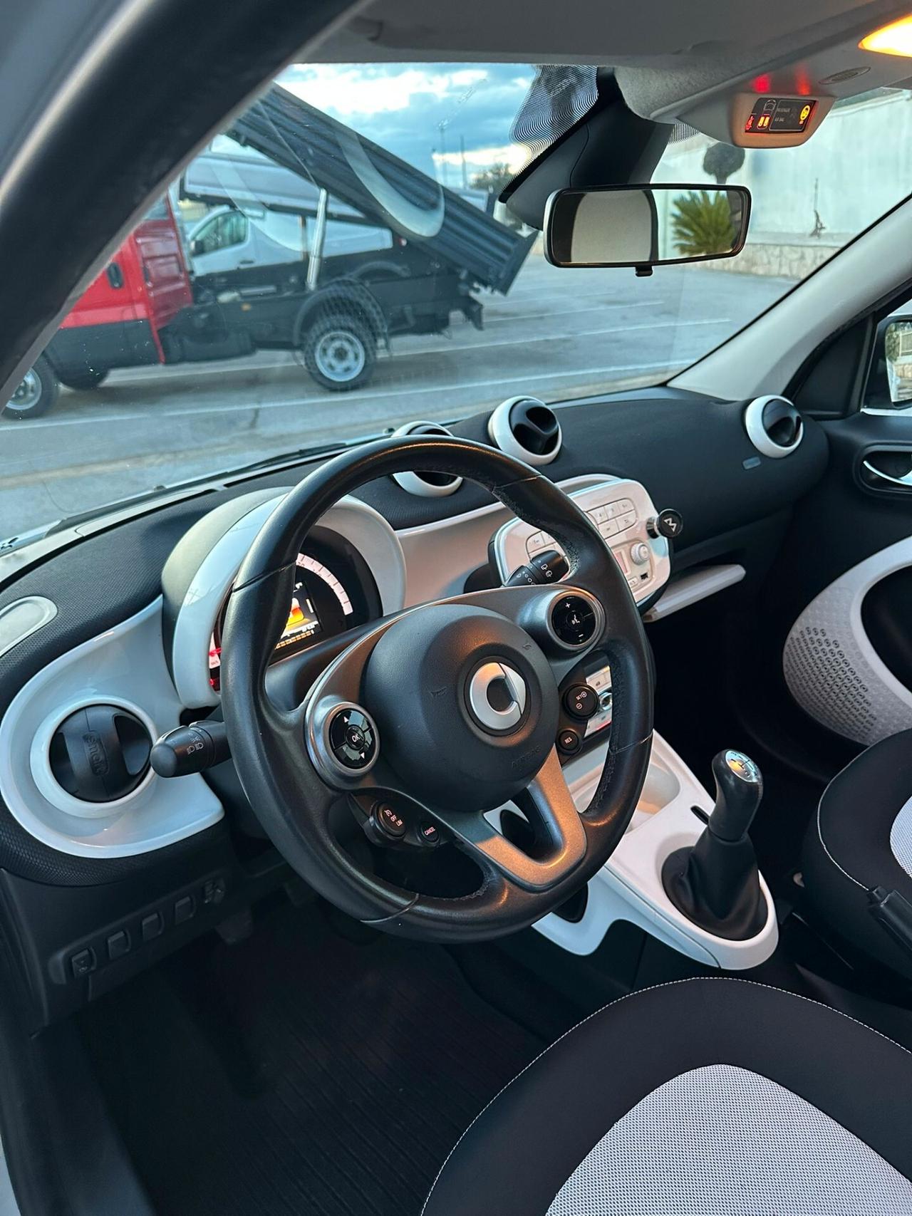 SMART FORFOUR 70 1.0 Prime