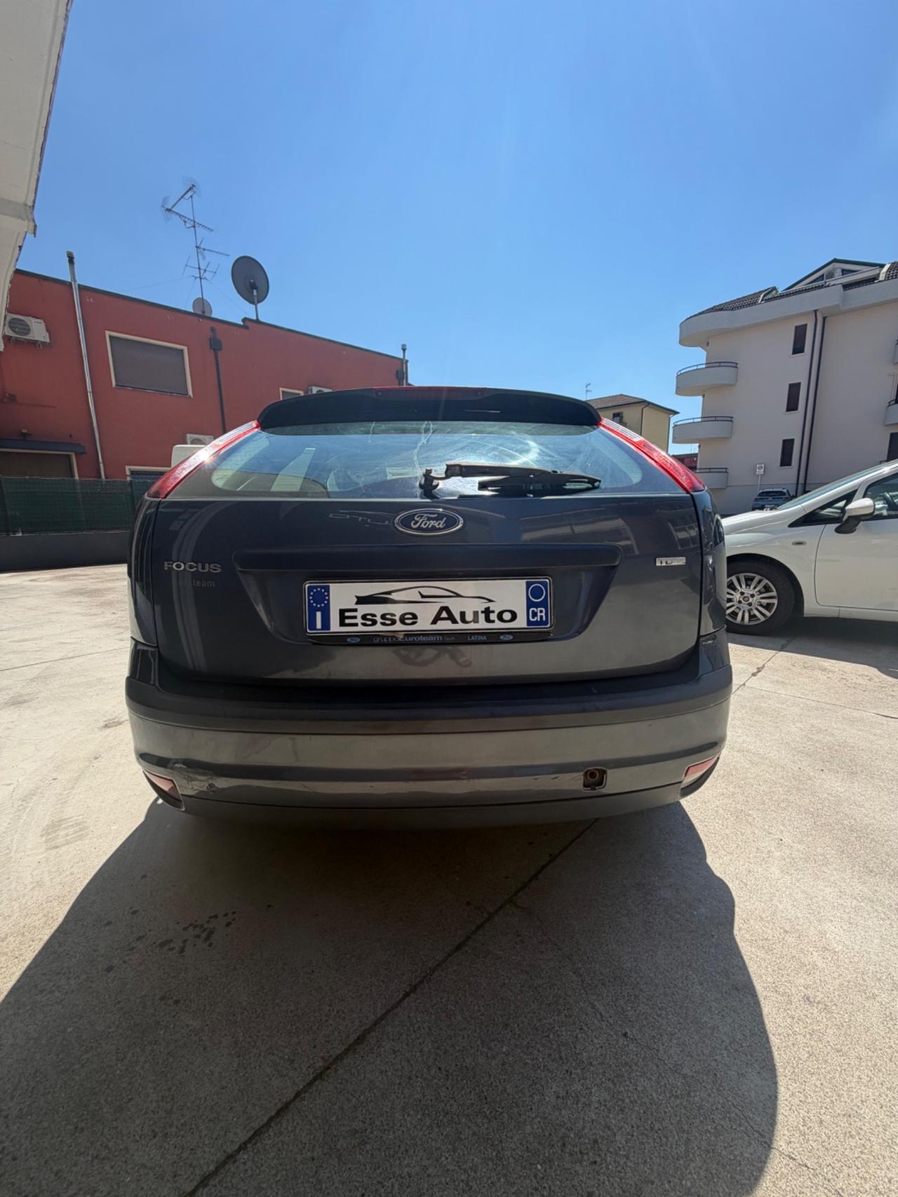 Ford Focus C-Max 1.6 TDCi (90CV) Coupé