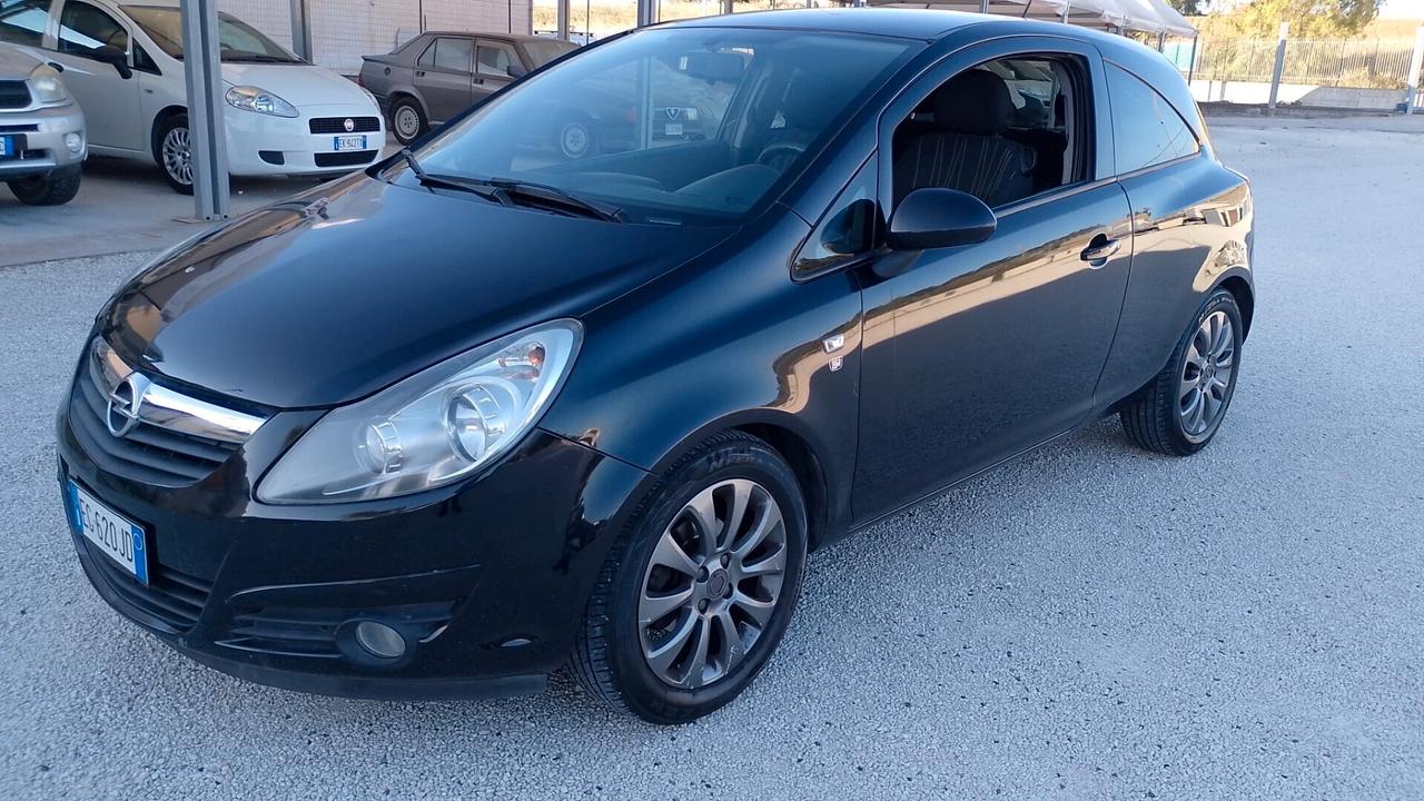 Opel Corsa 1.2 - 2011