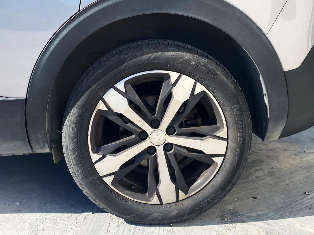 PEUGEOT 5008 II 2016 - 5008 1.5 bluehdi Business s&s 130cv 7p.ti