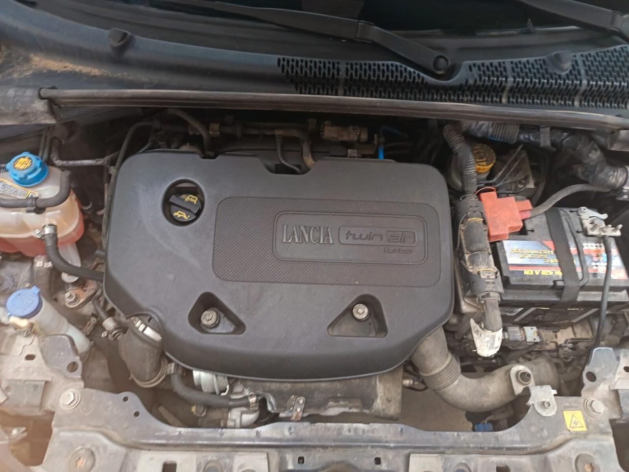 Lancia Ypsilon 0,9 bz/metano 63kW 03-2013