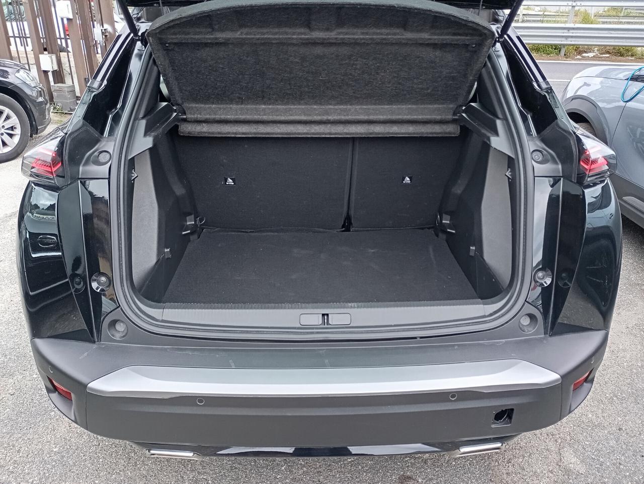 Peugeot 2008 Hybrid 145 e-DCS6 Style