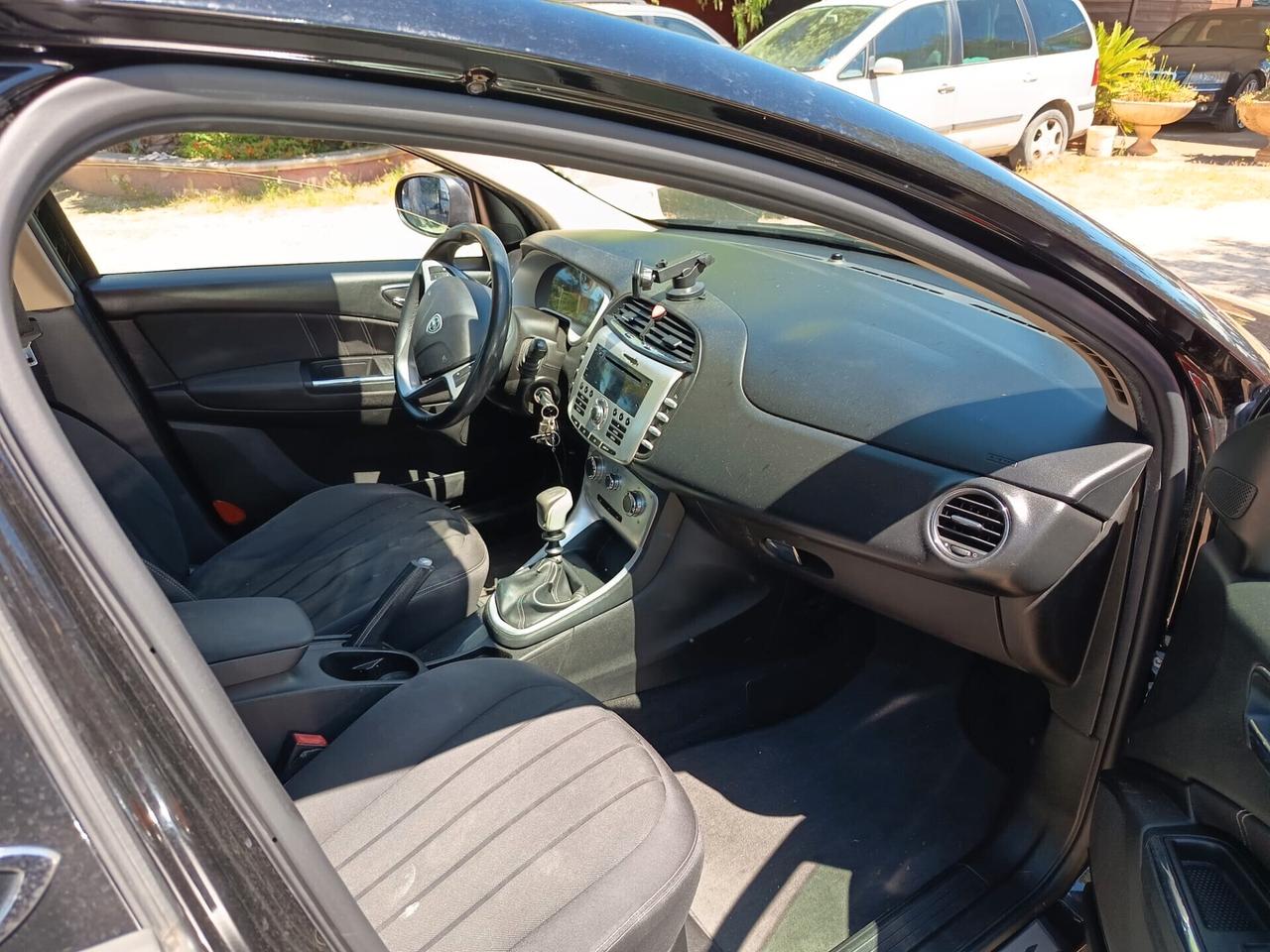 Lancia Delta 1.6 MJT DPF Oro 120cv in perfette condizioni