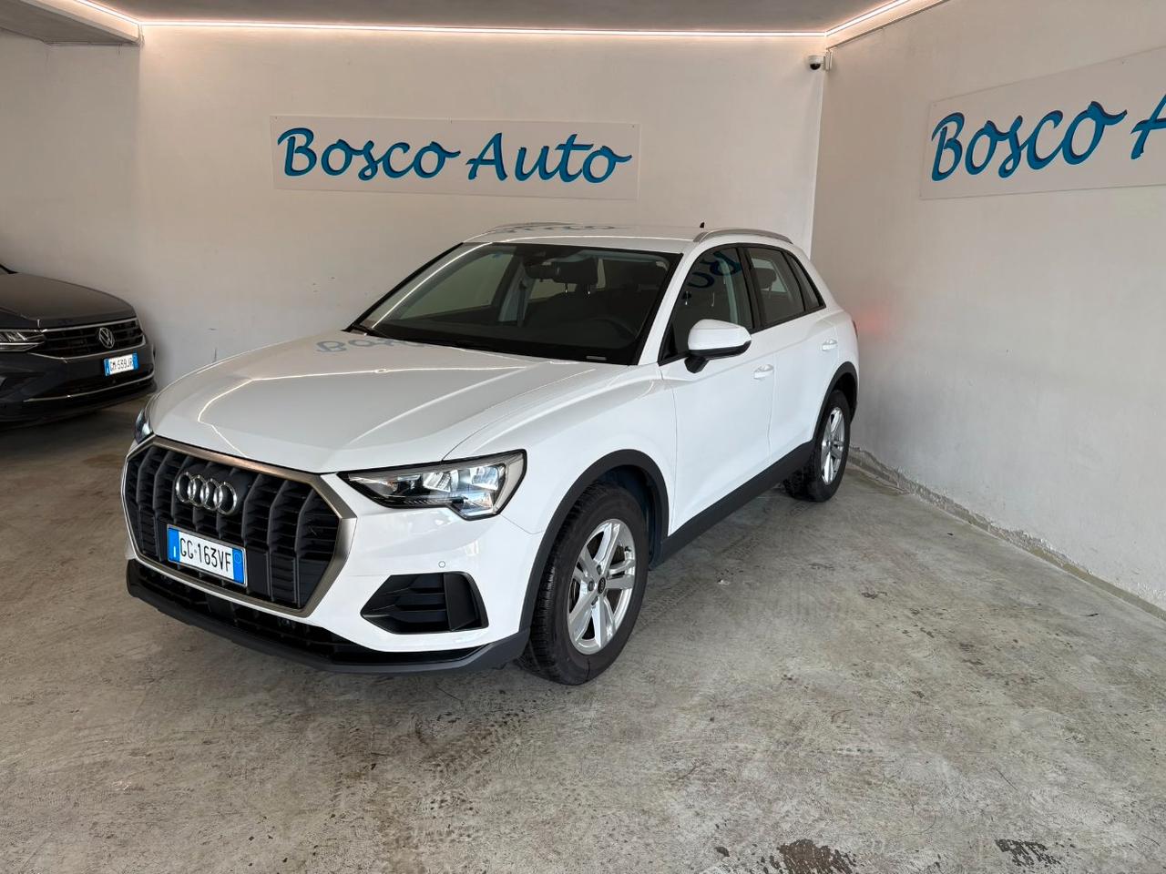 Audi Q3 35 1.5 tfsi mhev s-tronic