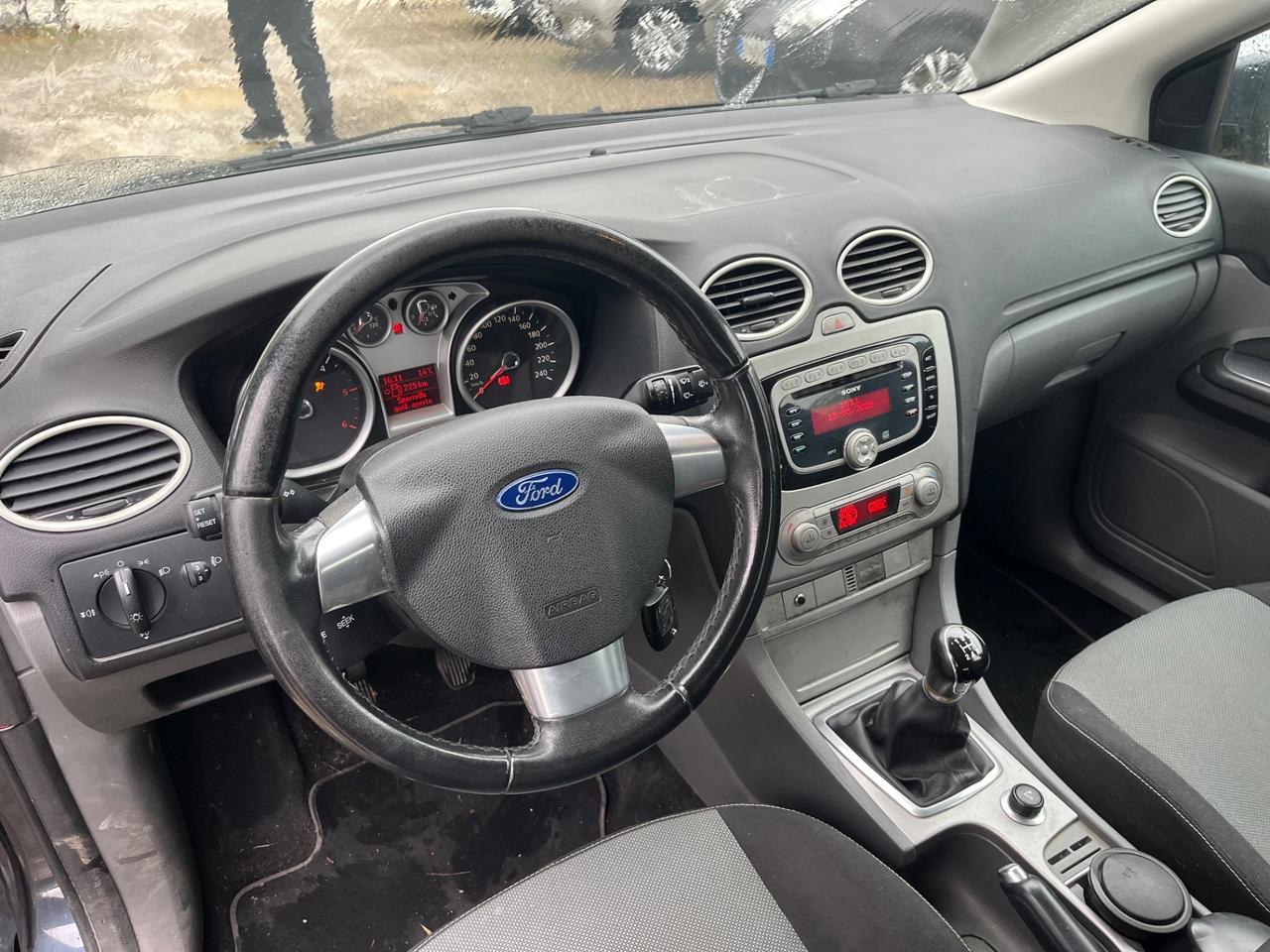Ford Focus 1.6 TDCi (110CV) 5p. Tit. DPF 172.000 KM