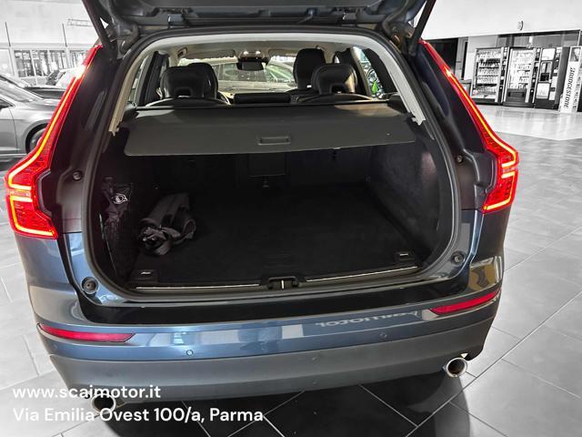 VOLVO XC60 B4 (d) Geartronic Momentum Pro