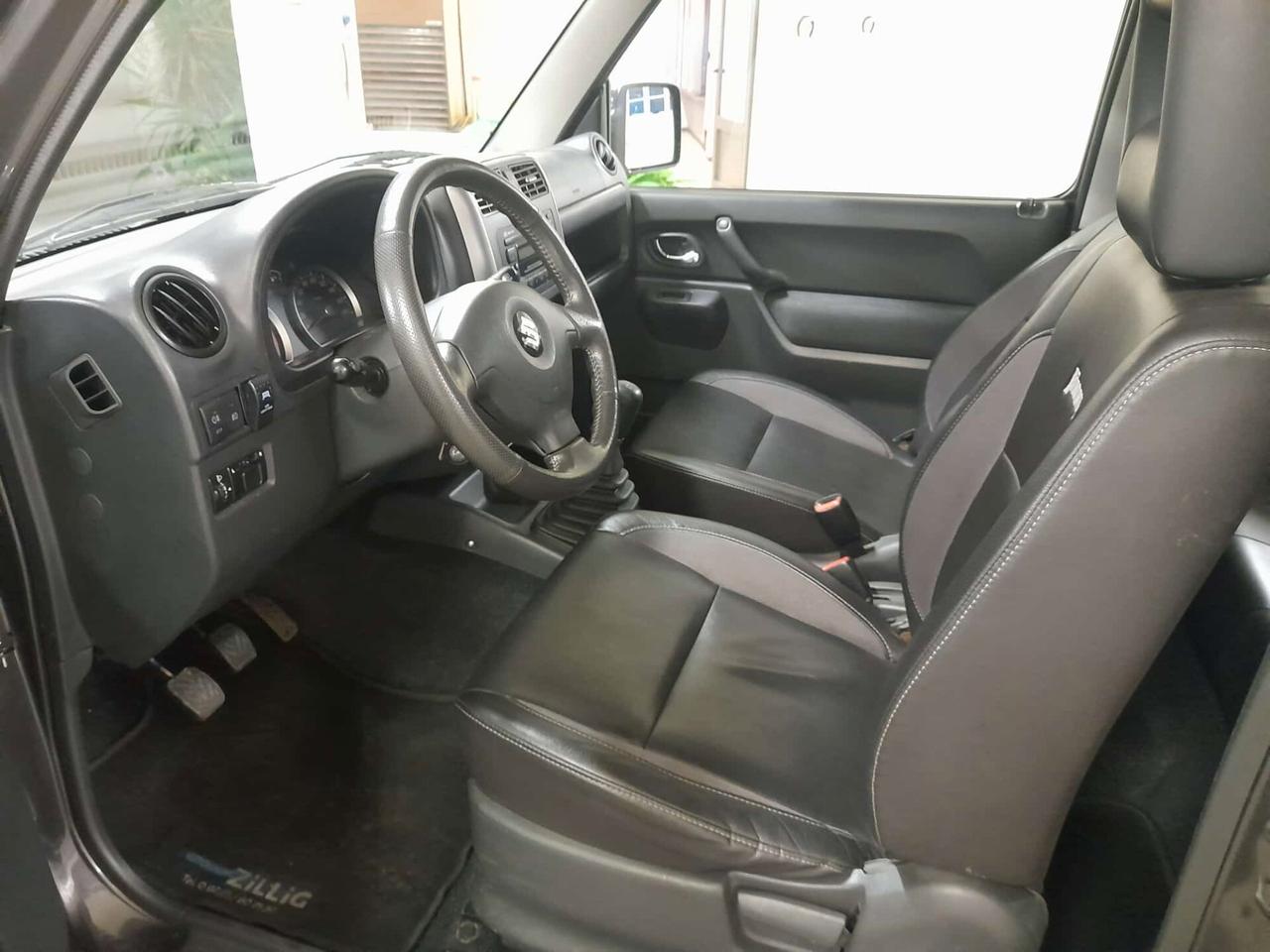 Suzuki Jimny 1.3i 16V cat 4WD