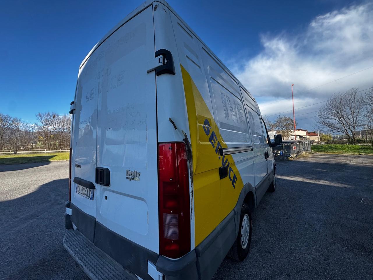 Iveco Daily 35S13 2.8 TDI PC Cabinato