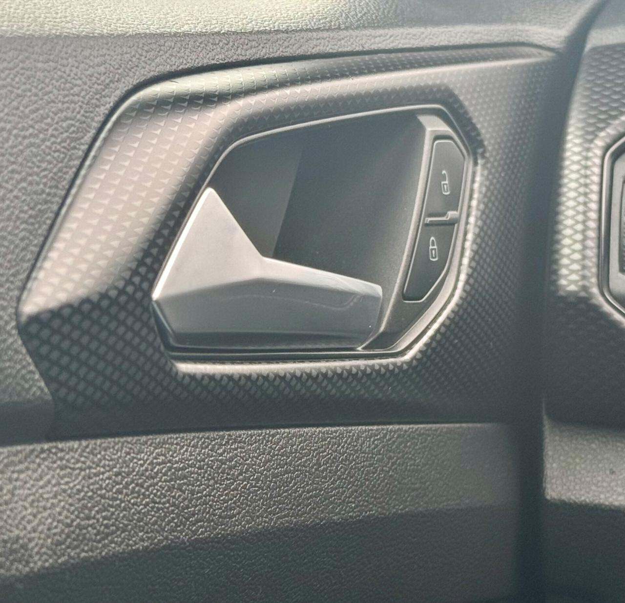 Volkswagen T-Cross 1.6 TDI 2019 SOLO 90.000km