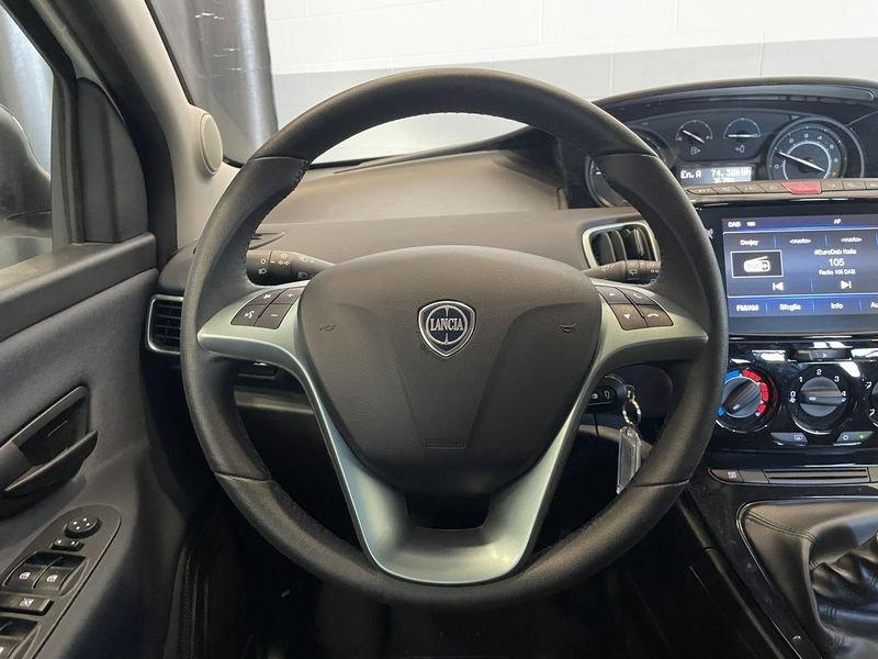 Lancia Ypsilon 1.0 FireFly 5 porte S&S Hybrid Platino