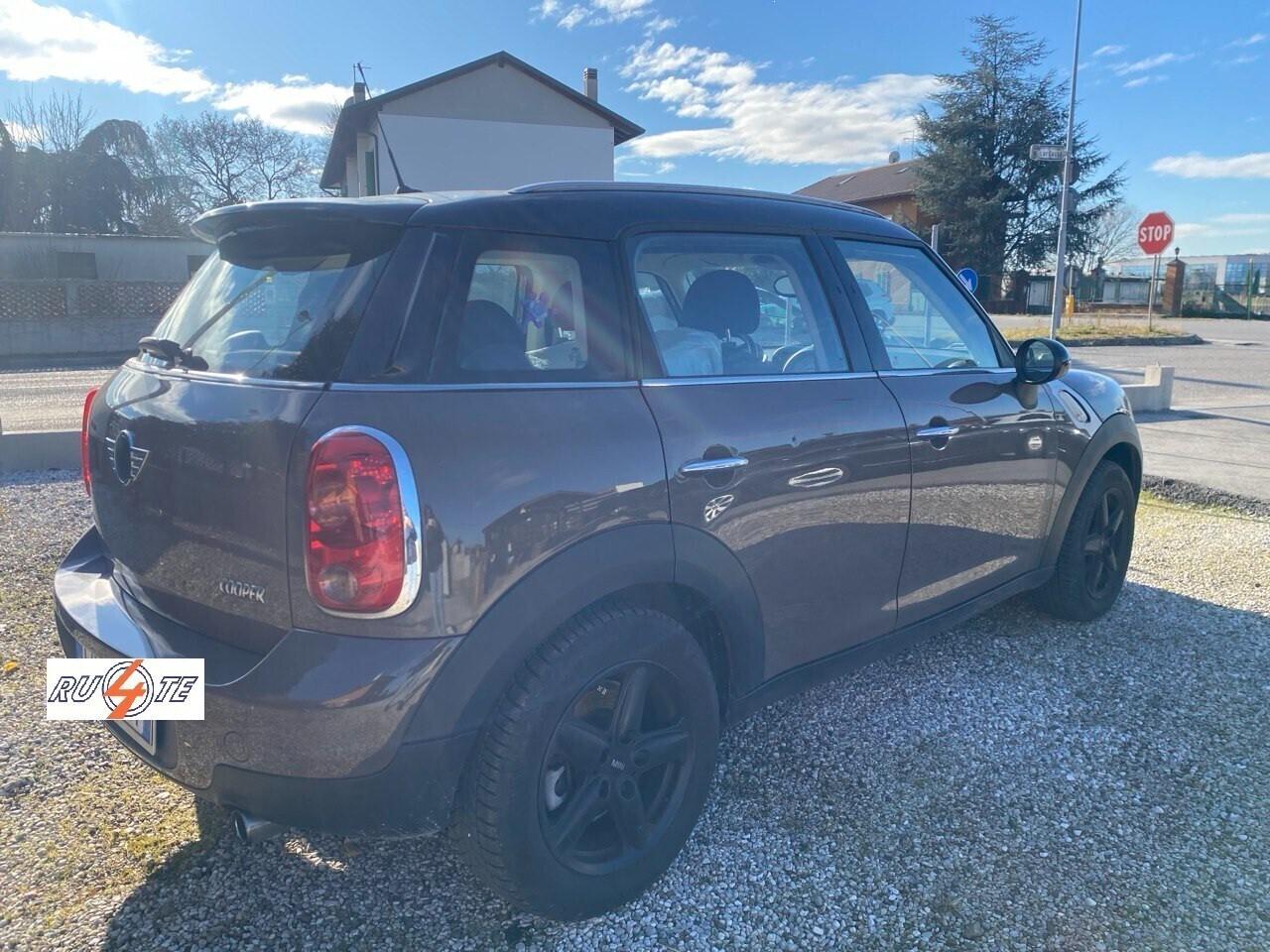 MINI COOPER COUNTRYMAN