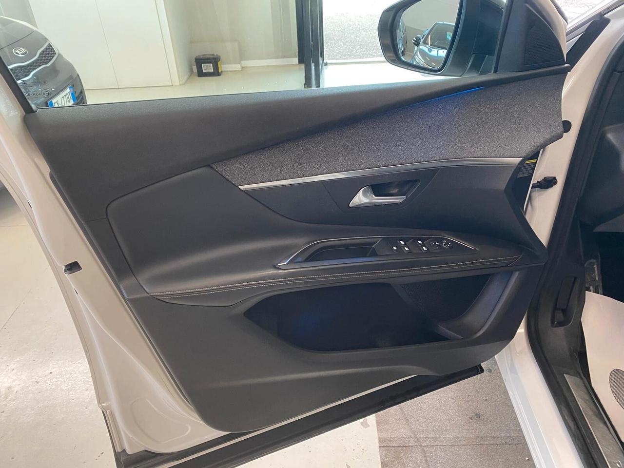 Peugeot 3008 BlueHDi 120 S&S EAT6 GT Line