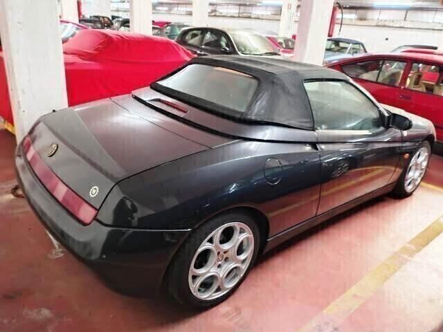 Alfa Romeo Spider 3.0 V6 12V