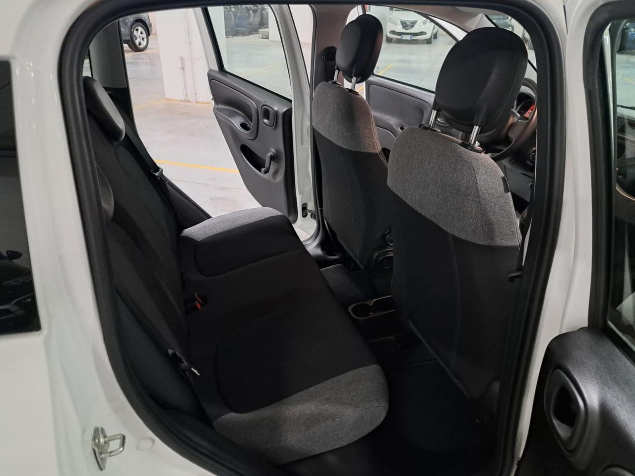 Fiat Panda 1.0 FireFly Hybrid Street N1 Autocarro 4 Posti