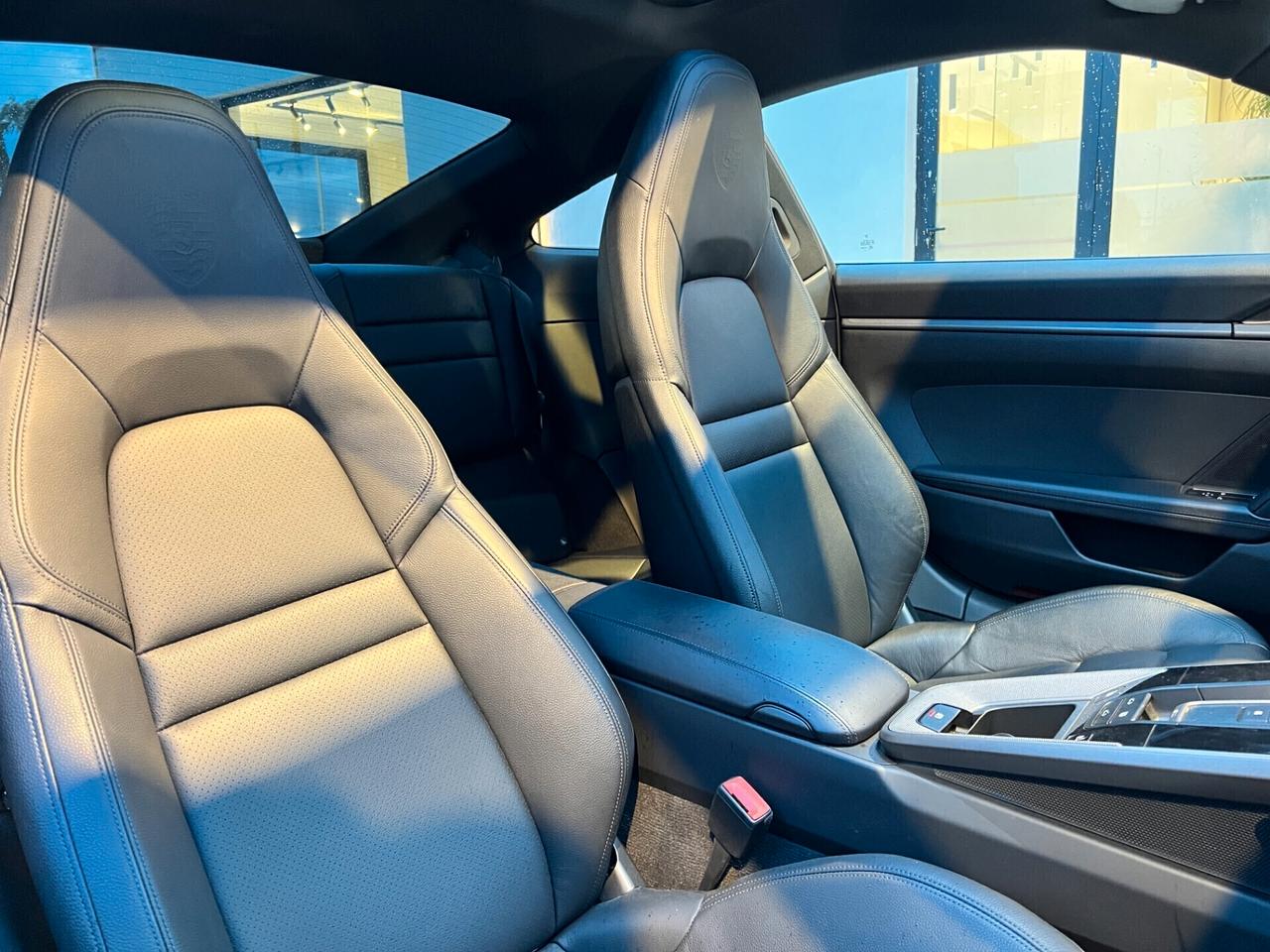 Porsche 911 992 Carrera 4S