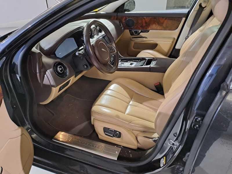 Jaguar XJ 3.0d V6 Portfolio auto my13