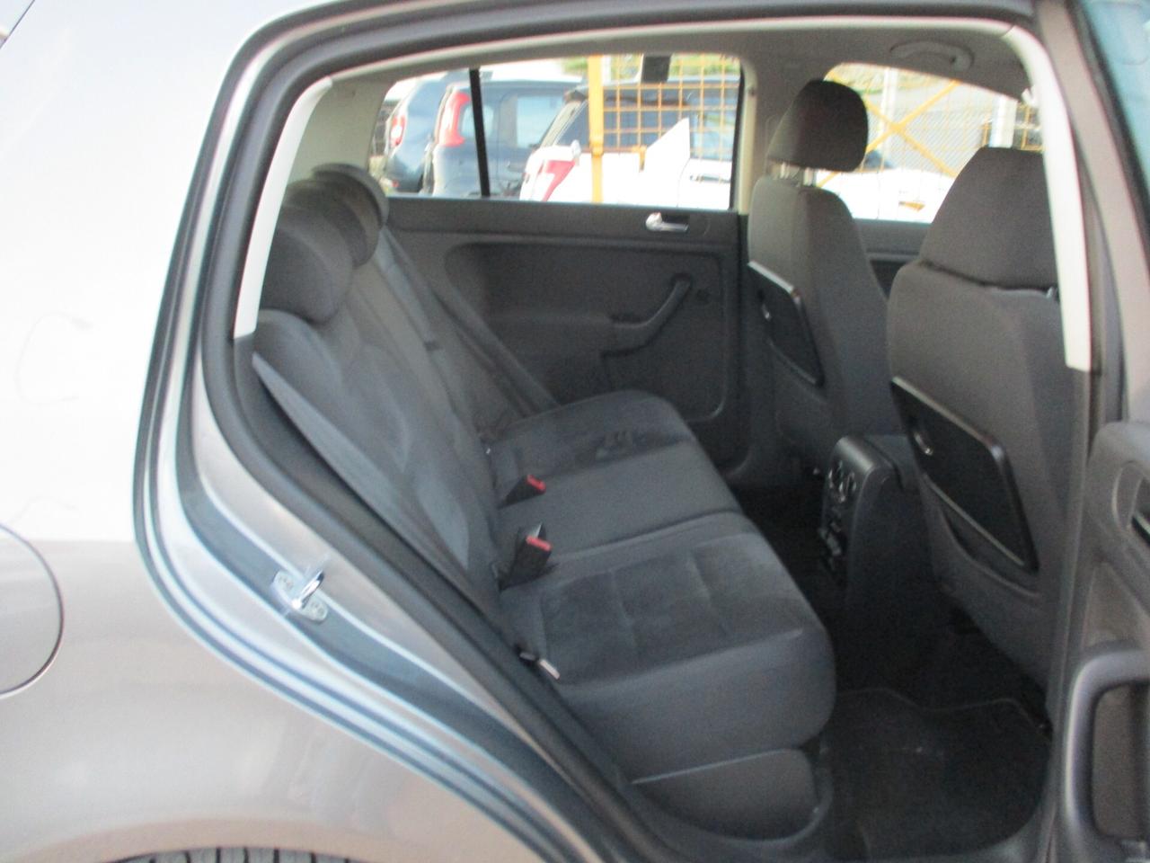 Volkswagen Golf Plus 1.6 TDI DPF Highline