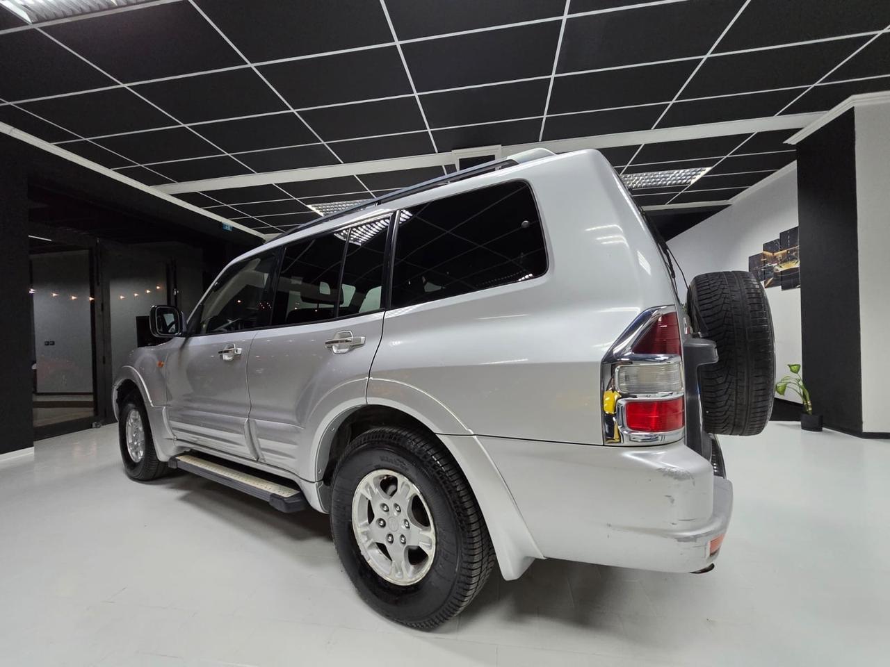 Mitsubishi Pajero 3.2 16V DI-D 5p. GLS1
