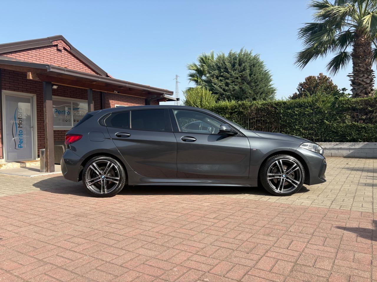 Bmw 116 116d 5p. Msport