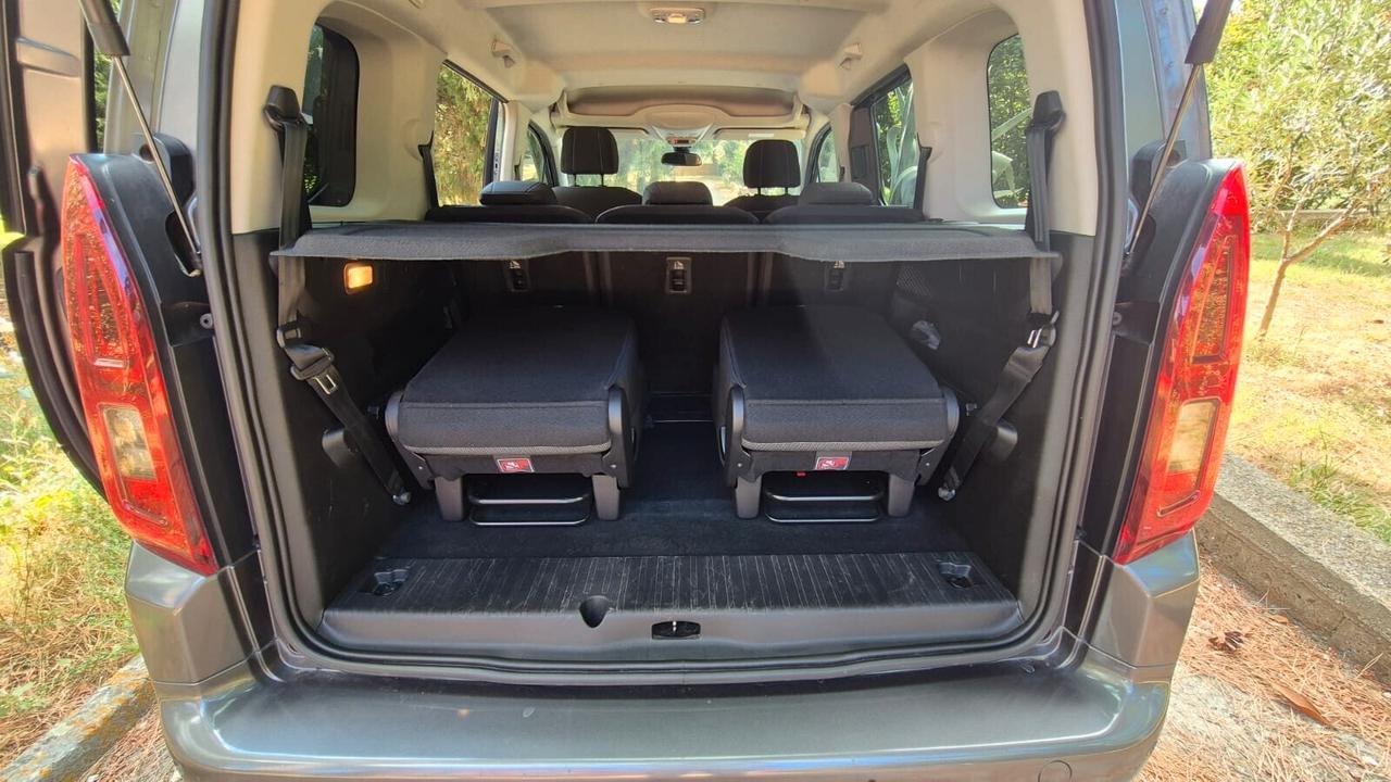 Toyota Proace City Verso 1.2 110 CV S&S Short D Executive 2021 PERFETTA leggi testo