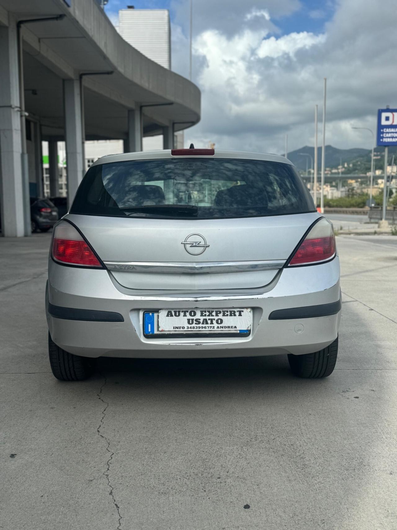 Opel Astra 1.4 16V Twinport 5 porte Enjoy
