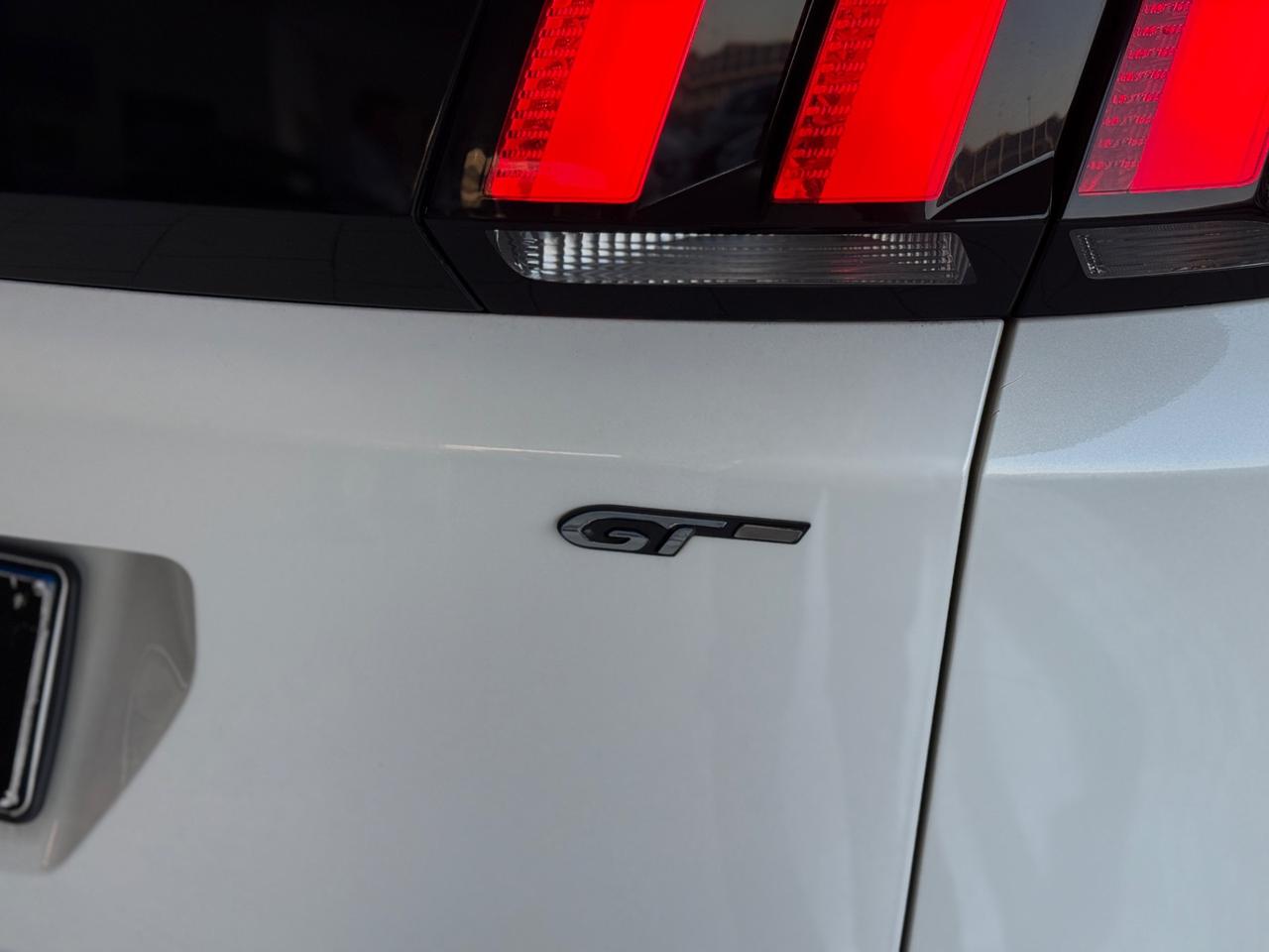 Peugeot 3008 BlueHDi 180 S&S EAT6 GT