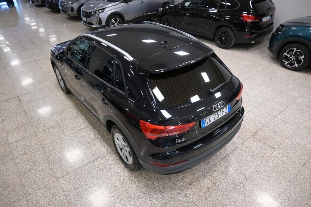 Audi Q3 35 TDI S tronic Business