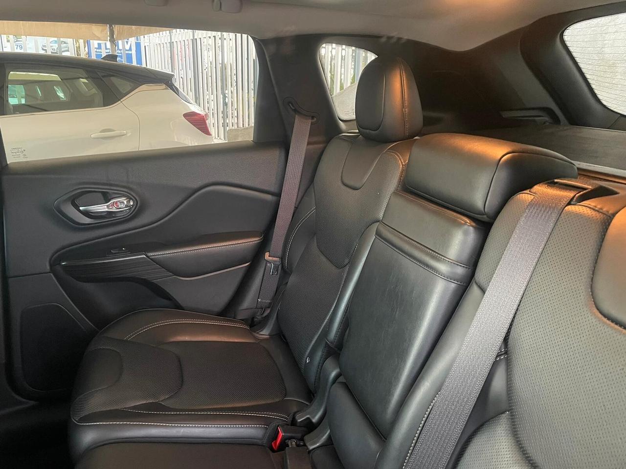 Jeep Cherokee 2.2 Mjt II 4WD Active Drive I Night Eagle