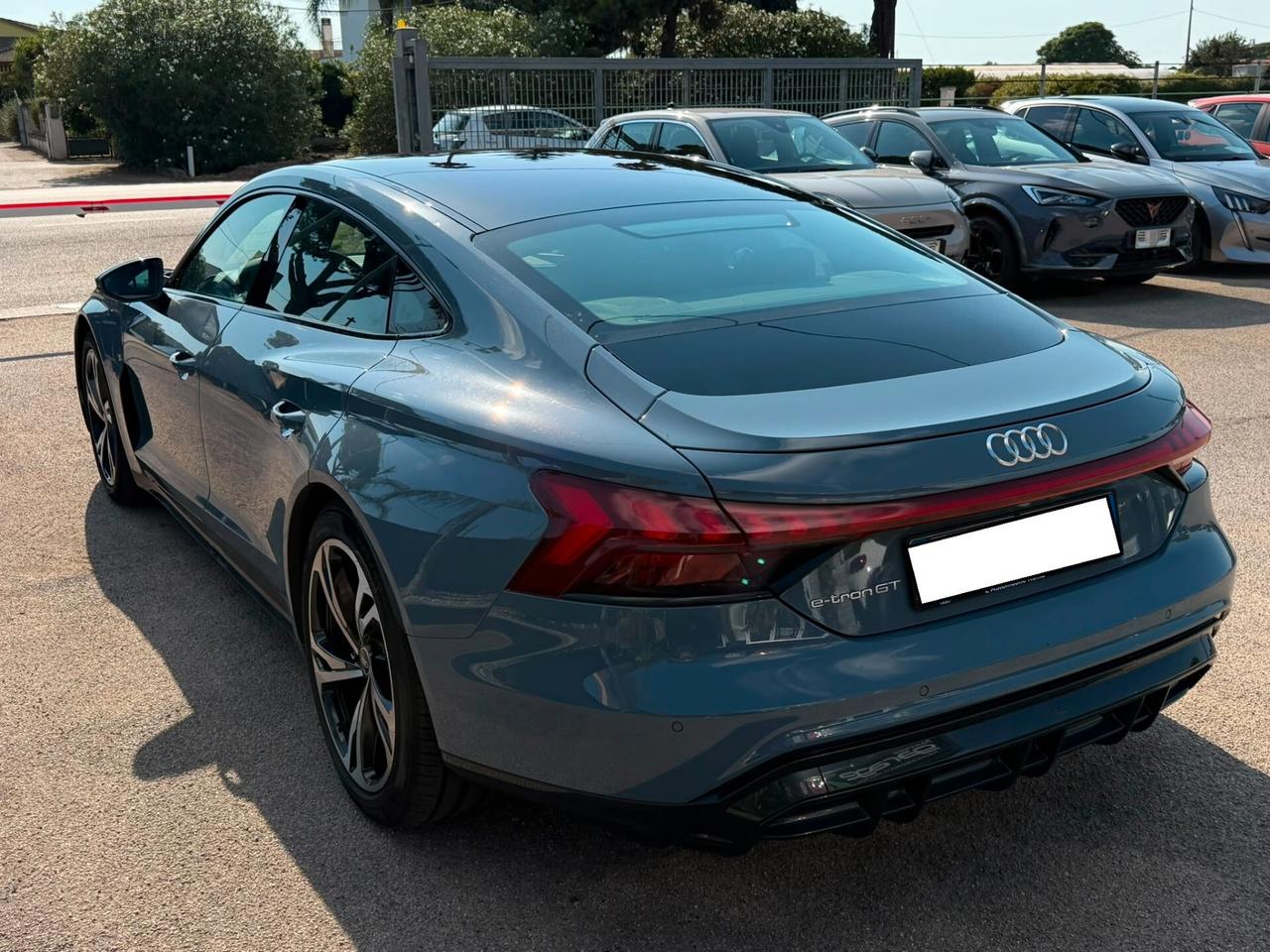 Audi E-tron GT quattro