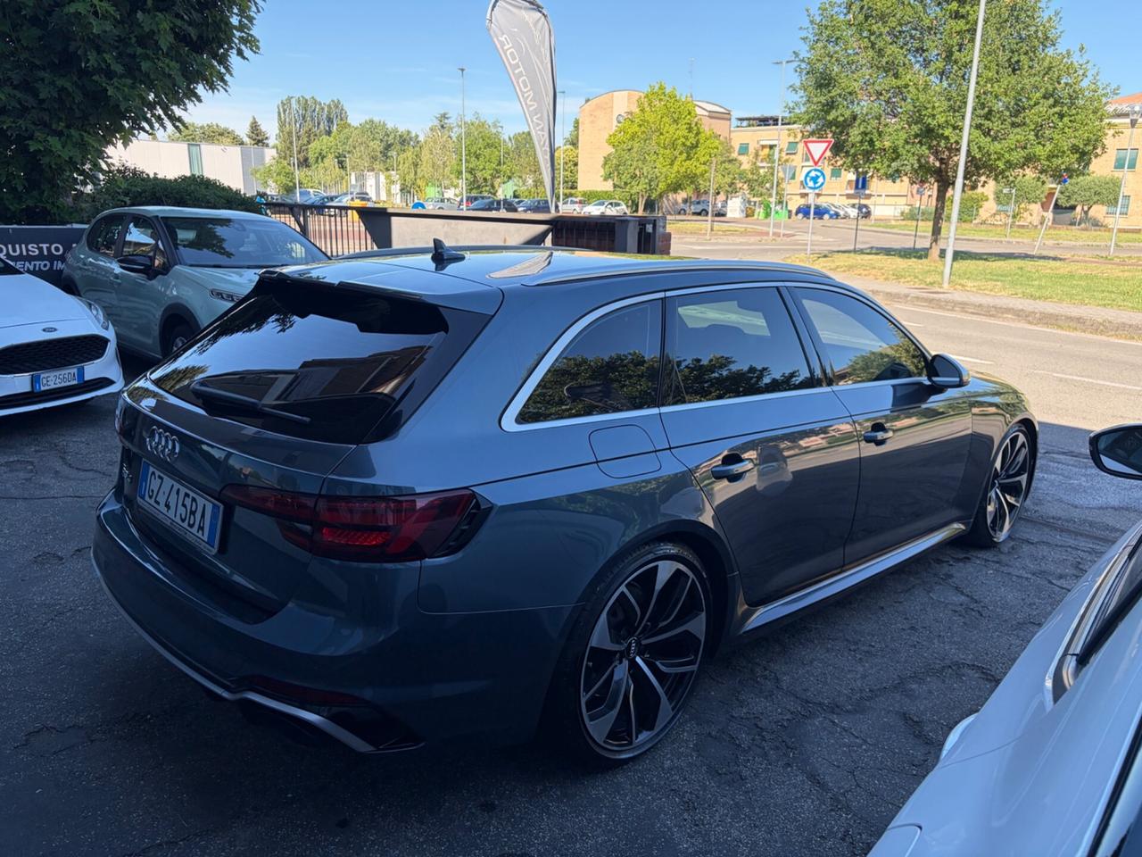 Audi A4 RS 4 Avant
