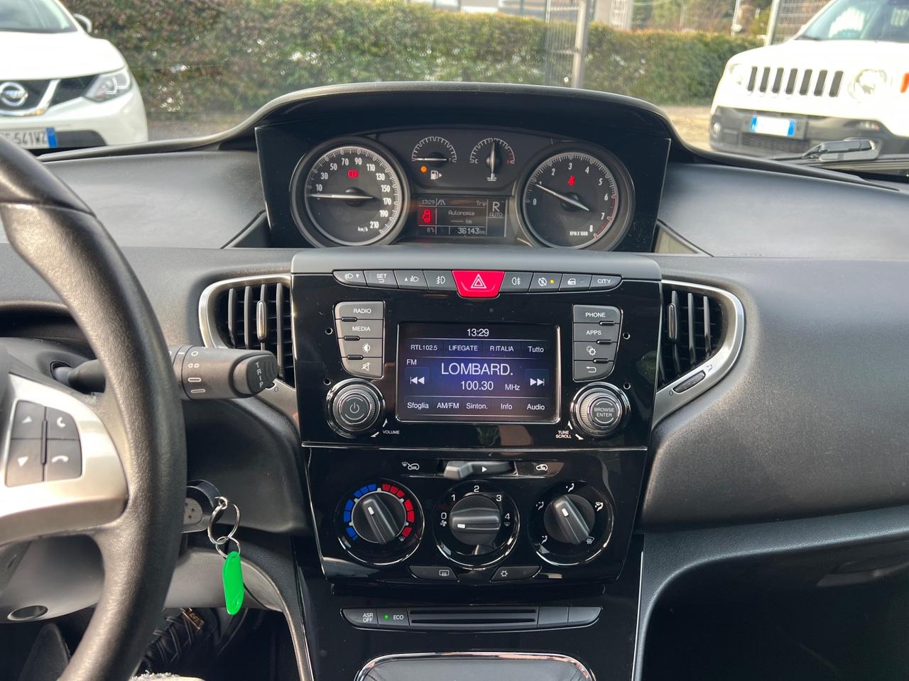 Lancia Ypsilon 0.9 TwinAir 85 CV 5 porte S&S DFN*36000KM