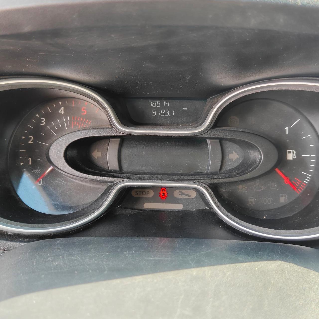 RENAULT Trafic T27 2.0 dci 120cv L1H1 Ice