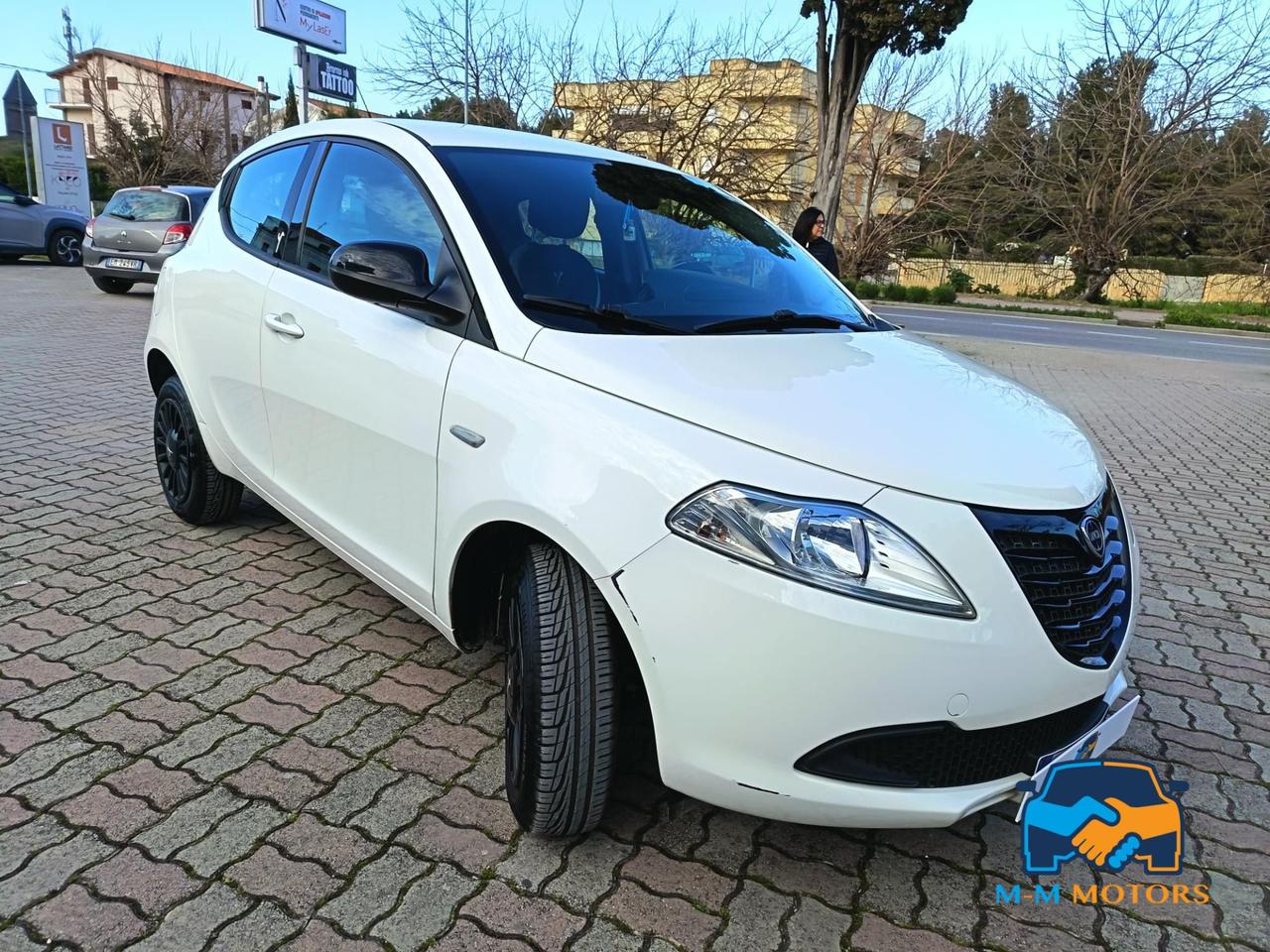 Lancia Ypsilon 5 Porte Ypsilon 0.9 t.air Elle ecochic metano 80cv