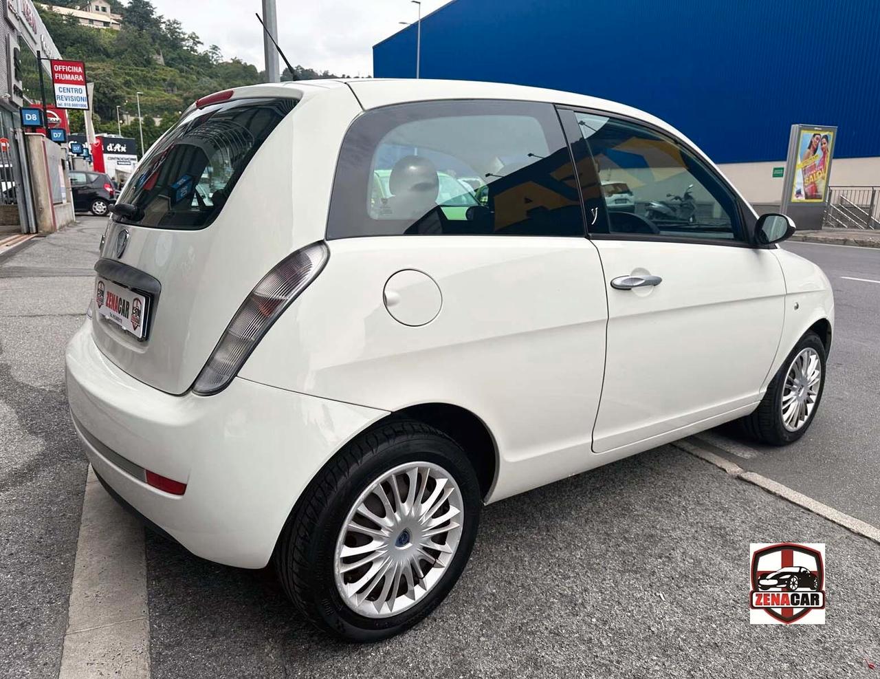 Lancia Ypsilon 1.3 MJET Automatica