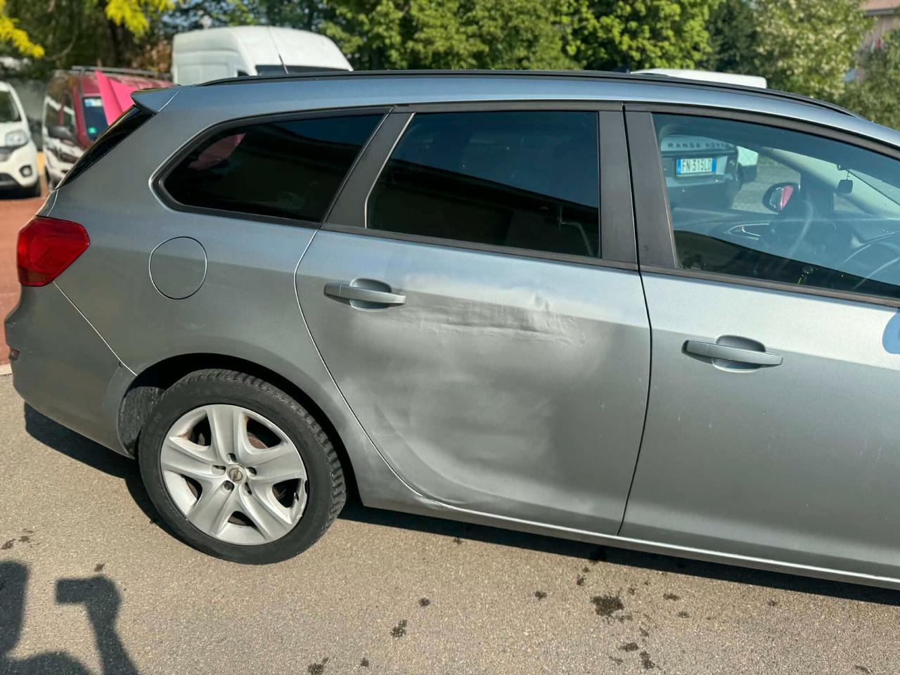 Opel Astra Anno 2012 1.7 DIESEL 110 CV