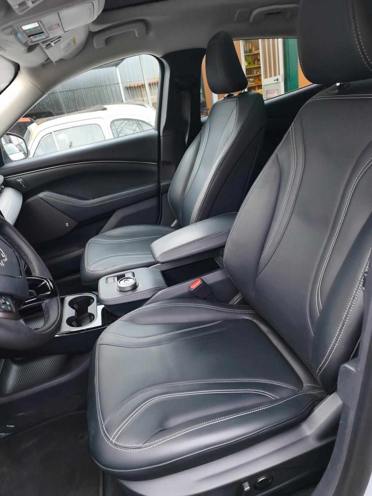 Ford Mustang Mach-E Standard Range 269 CV premium