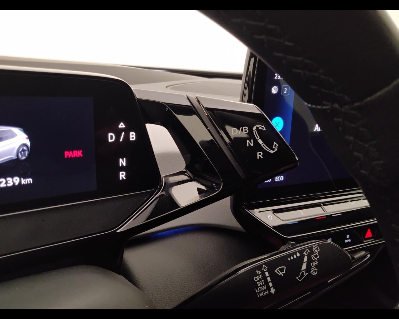 VOLKSWAGEN ID.3 2023 - ID.3 77 kWh Tour 204cv