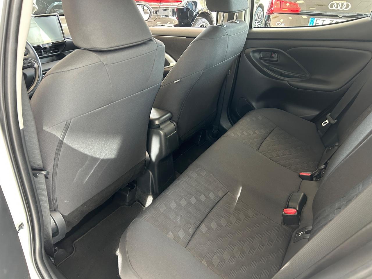 Toyota Yaris 1.5 Hybrid 5 porte Active Neopatentati