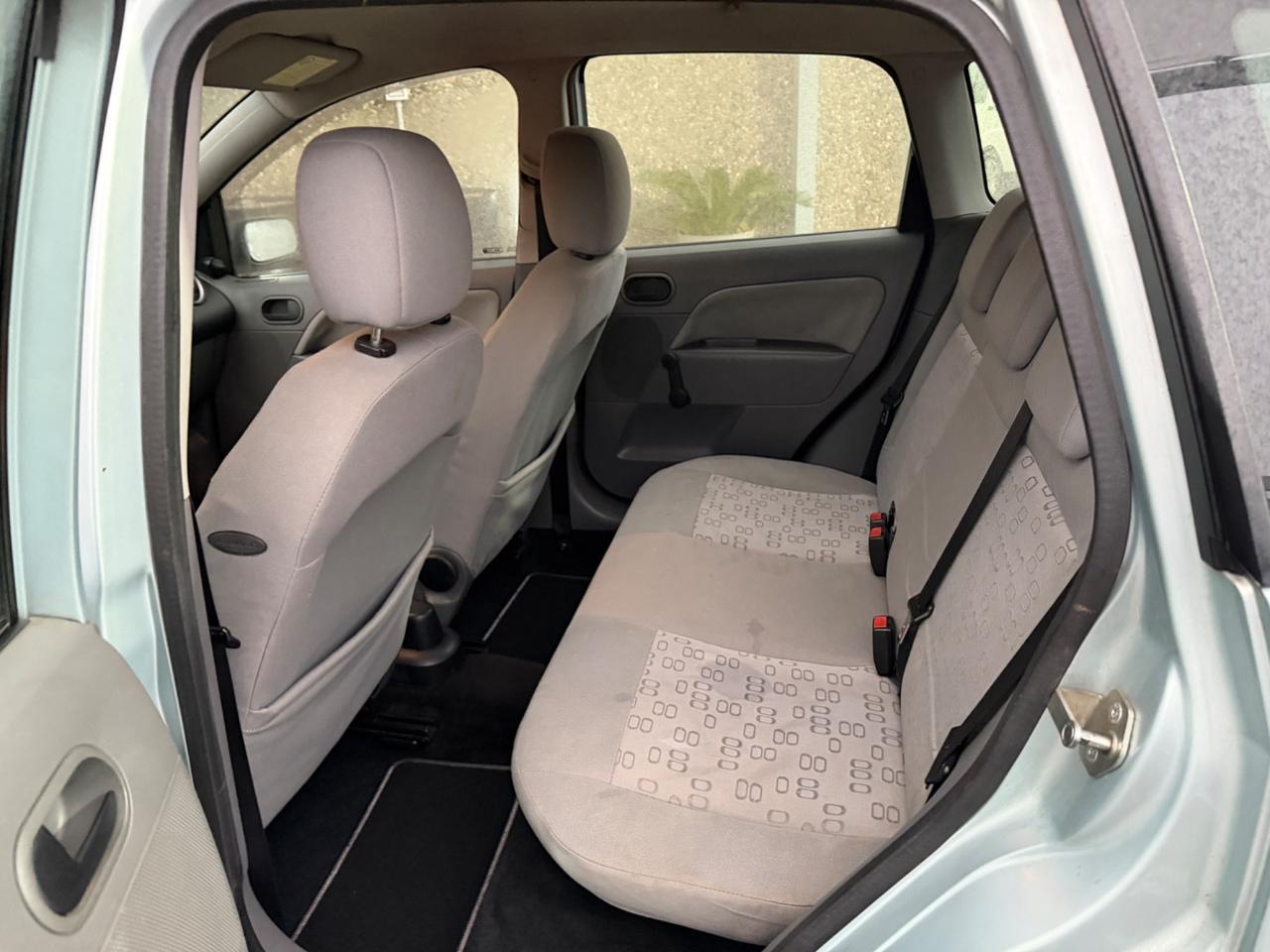 Ford Fiesta 1.2 benzina euro4 neopatentati