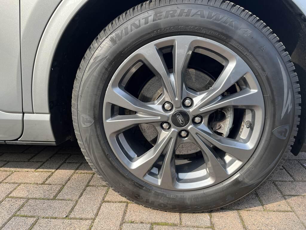 Ford Kuga 2.5 Full Hybrid ST-Line 2WD e-Shifter