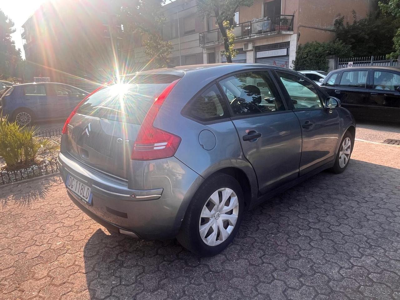 Citroen C4 1.4 Cashmere 5p - 2007^