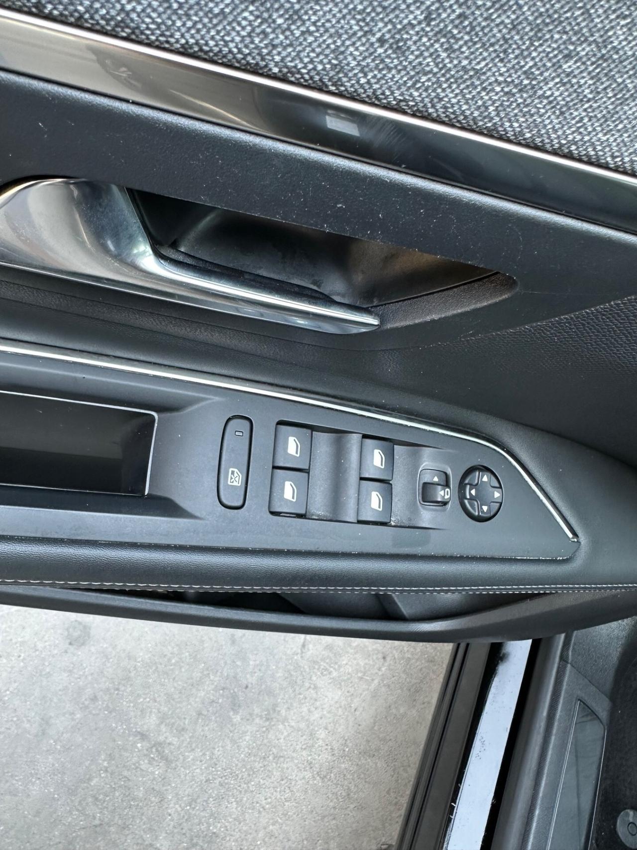 Peugeot 3008 BlueHDi 130 S&S EAT8 Allure