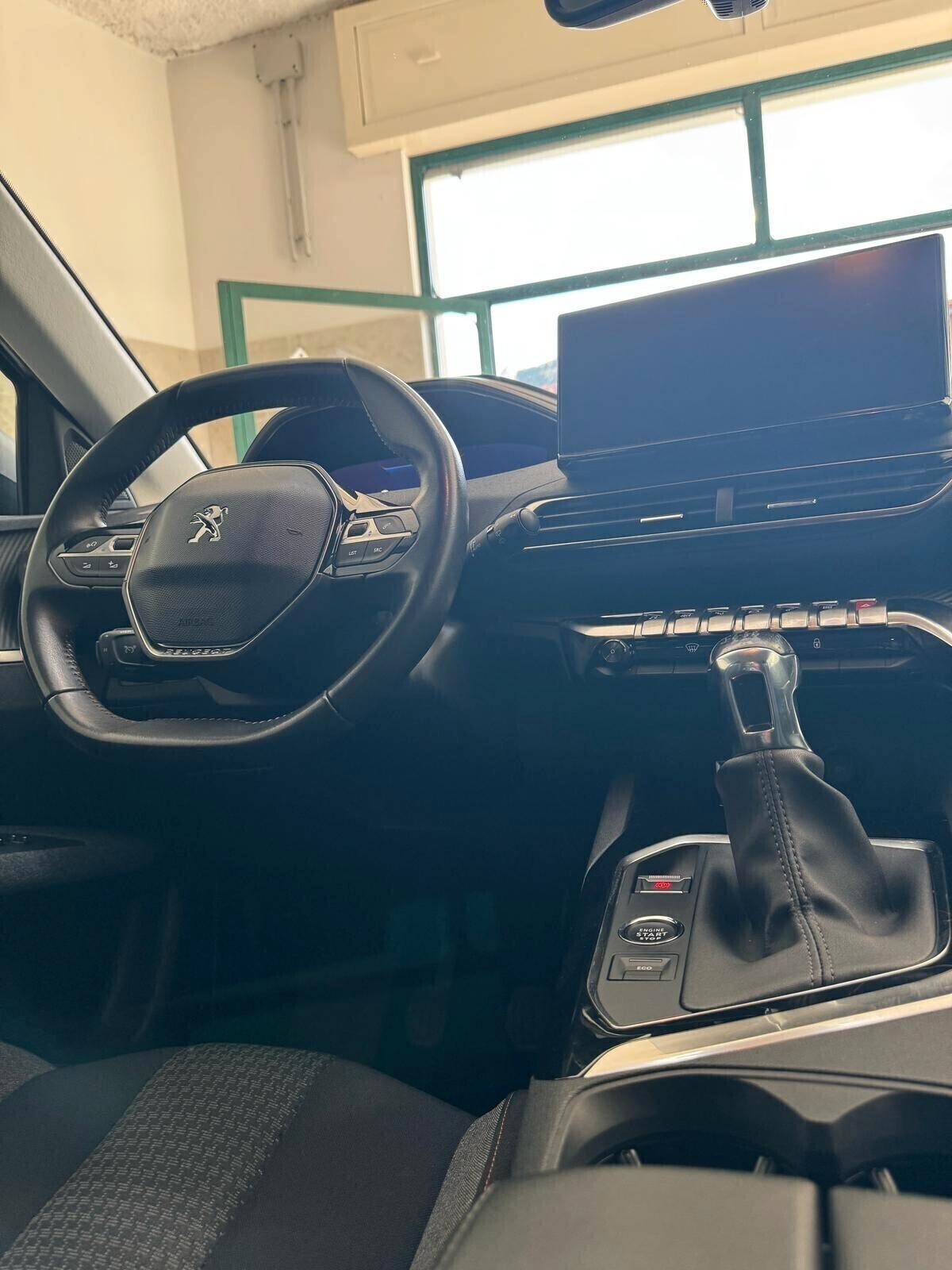 Peugeot 3008 BlueHDi 130 S&S Active