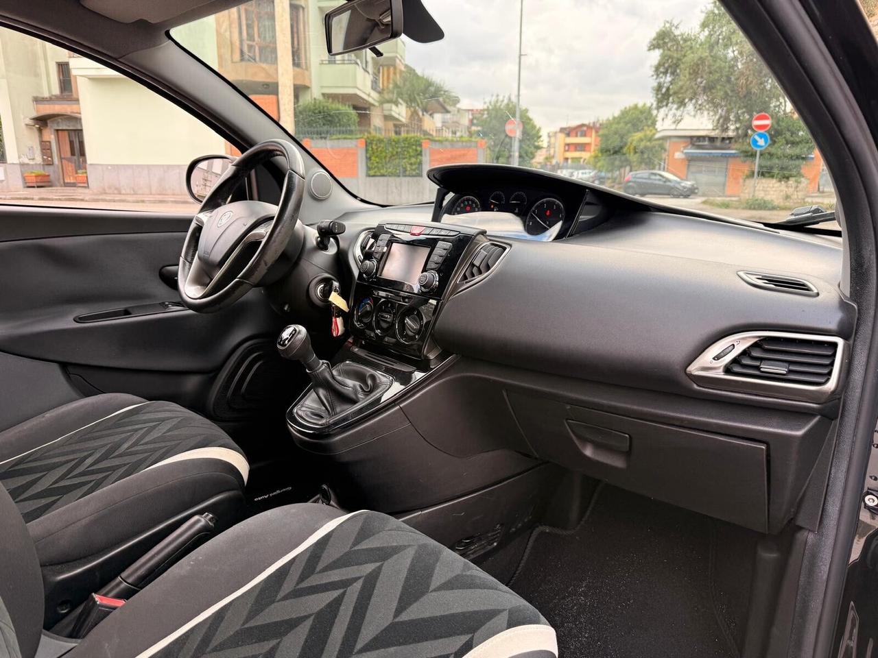 Lancia Ypsilon 1.3 MJT 16V 95 CV 5 porte S&S Platinum