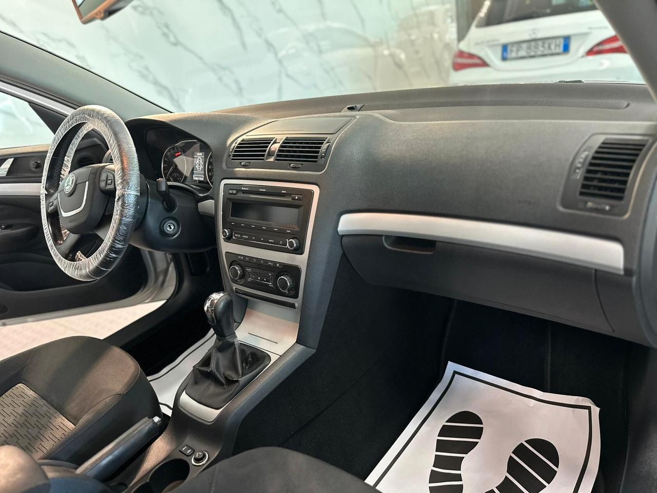 Skoda Octavia 1.6 TDI CR F.AP. Elegance