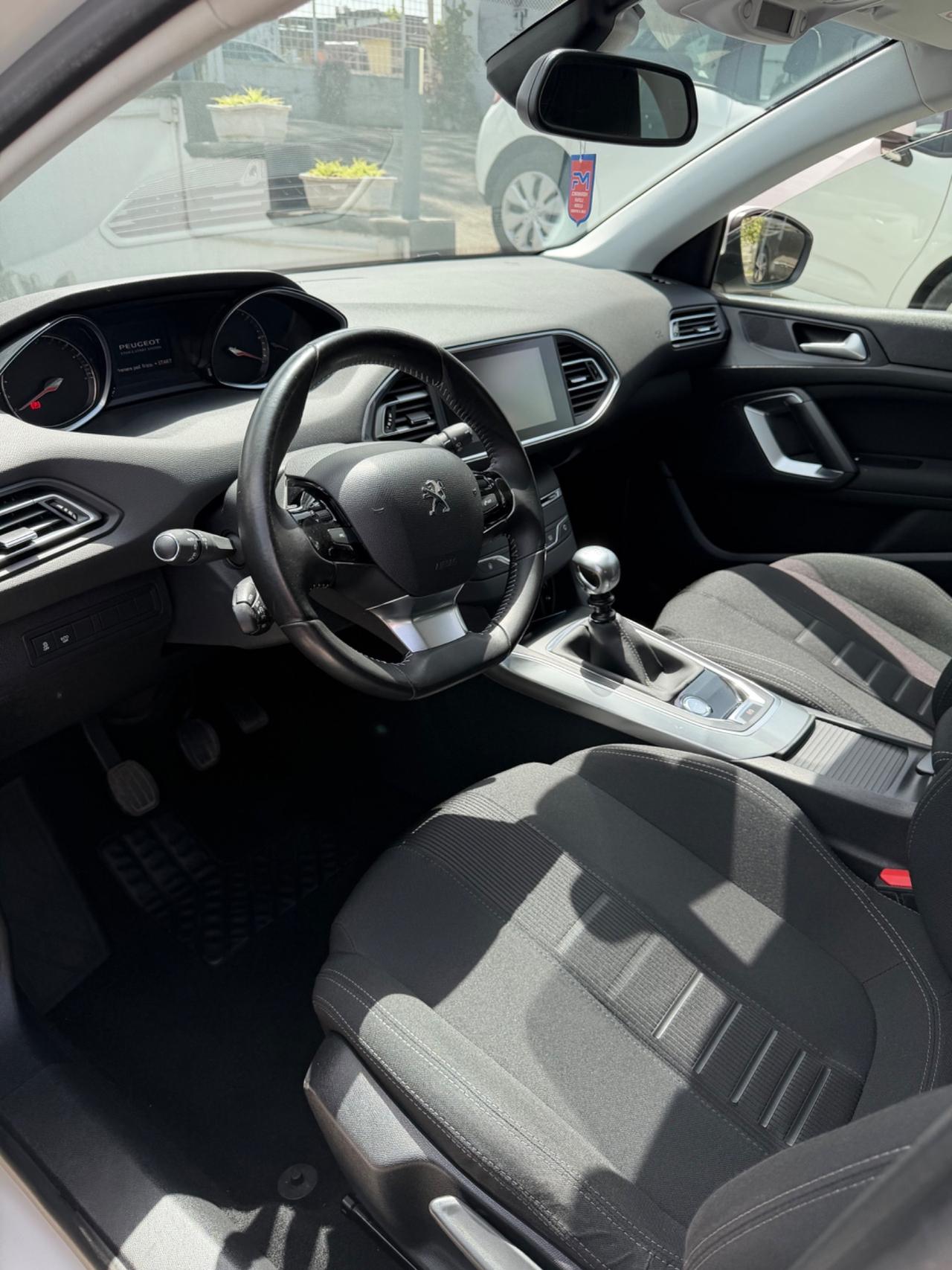 Peugeot 308 1.6 e-HDi 115 CV Stop&Start Allure